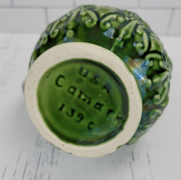 Vtg Camark Pottery 139C Embossed Pitcher - Picture 10 of 13